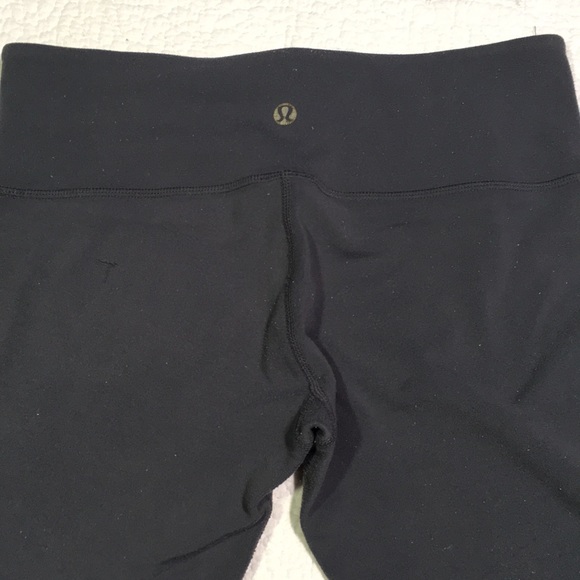 Lululemon well loved and very broken in - Picture 3 of 7